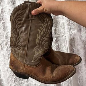 LAREDO STYLE 5742 SIZE 9M Brown leather boots